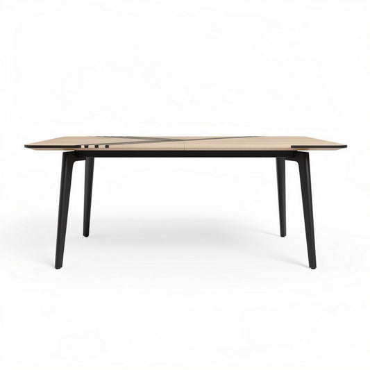 Table à manger en bois avec pieds en métal noir dimensions 150 x 80 x 75cm